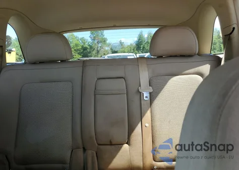 2008 Saturn Vue z USA, uszkodzony, nr VIN 3GSD173748S503906